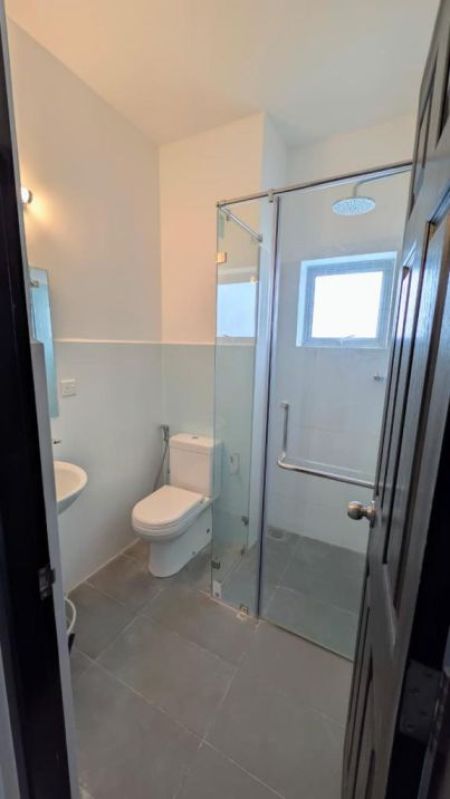 Bathroom - 2BR Resort Apartment for Rent at Santorini, Negombo | Monthly Rent LKR 150,000 (AP4844)