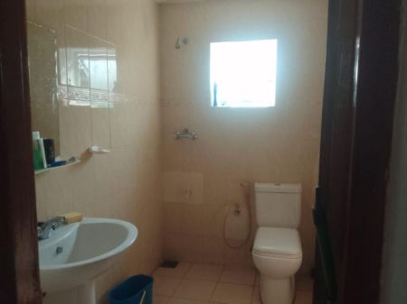 Bathroom - 4BR House for Sale on Park Road, Colombo 05 | Investment LKR 120 Million (Negotiable) (HS4845)