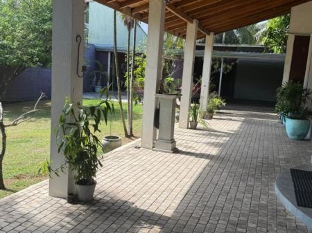 Exterior - Spacious 4-Bedroom House for Sale | Hokandara