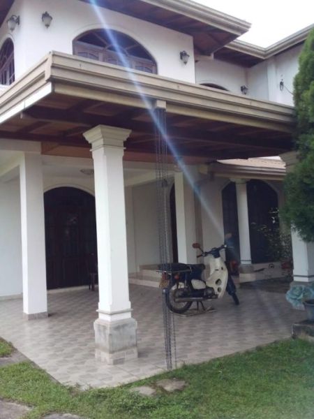 Exterior - House & Land for Sale in Battaramulla | LKR 125 Million (HS4847)