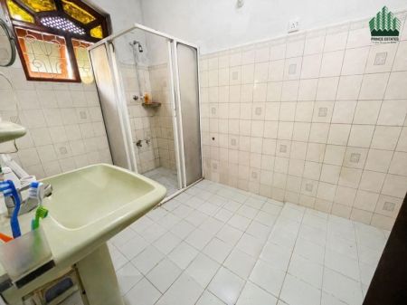 Bathroom - Rare 4,028 Sq.ft Luxury House in Prime Colombo 06