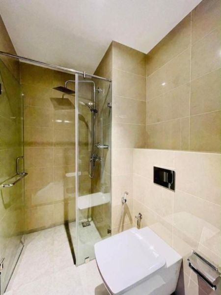 Bathroom - 3 Bedroom Luxury Apartment for Rent - Colombo 7, The Grand Residencies | LKR 700,000 Per Month (EM964)