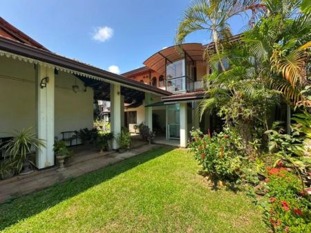 Exterior - House for sale in colombo 7 - bauddhaloka mawatha 