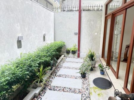 Exterior - 4 Bedroom Luxury House for Sale - Moratuwa | LKR 62 Million (EM965)