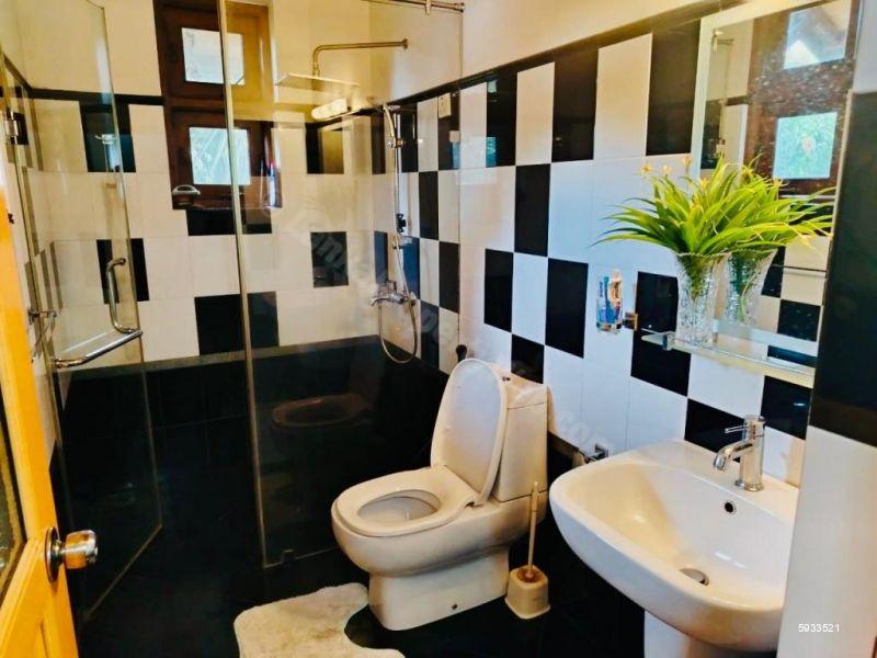 Bathroom - House for rent in Malabe
