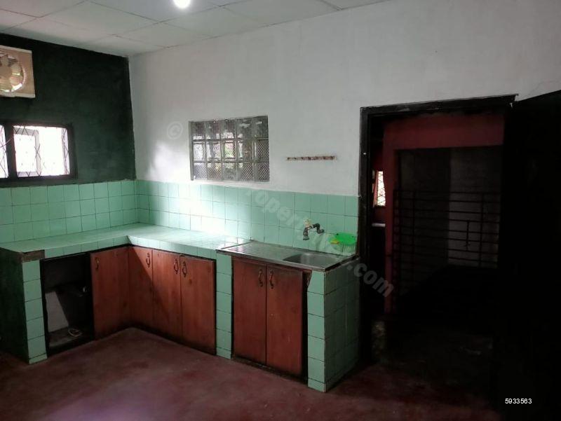 Kitchen - House for sale in Pannipitiya