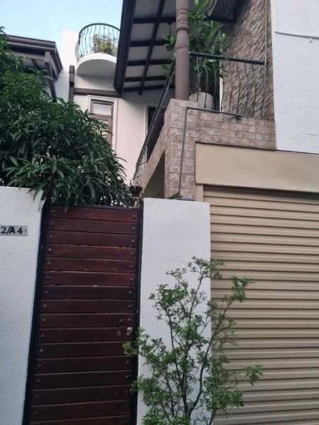 Exterior - 4BR Luxury House for sale