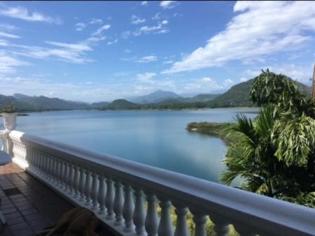 Exterior - Tuscan-Style Lakefront Villa for Sale | Kandy