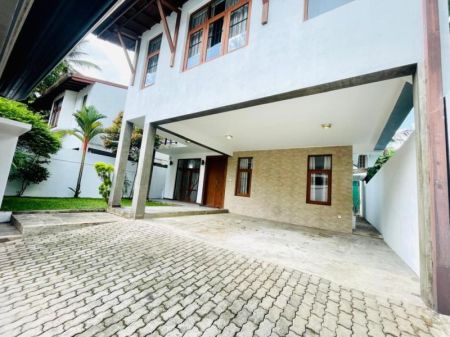 Exterior - House for sale in Battaramulla 