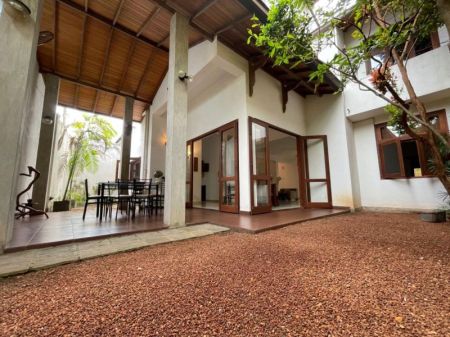 Exterior - Luxury House for rent in Kotte 