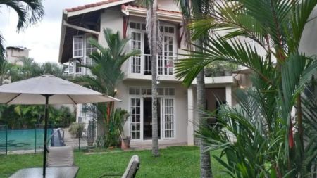Exterior - House for Rent in Colombo 5 