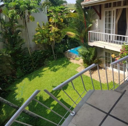 Exterior - 4 Bedroom Spacious House for Rent - Colombo 5, Andarawata Road | USD 2,500 Per Month (EM968)