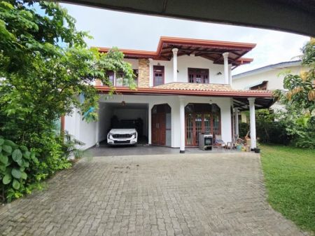 Exterior - 15P Land & Two Story House For Sale In Kaduwela