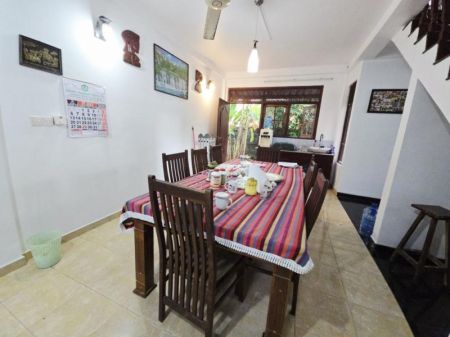 Dining room - 15P Land & Two Story House For Sale In Kaduwela