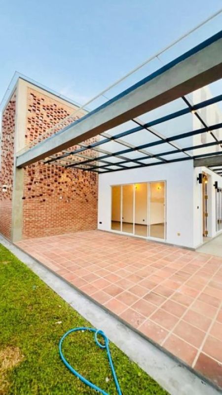 Exterior - Architecture Designed Luxury House For Sale In Kaduwela 