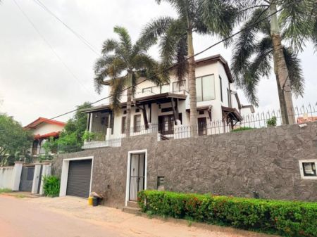 Exterior - Ethul Kotte Prime Location Luxury House For Sale Pita Kotte