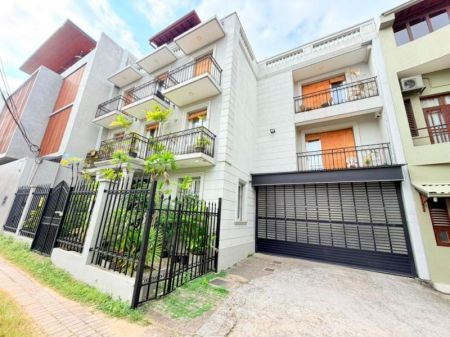 Exterior - Colombo 07 Luxury House For Sale In Prime Location 
