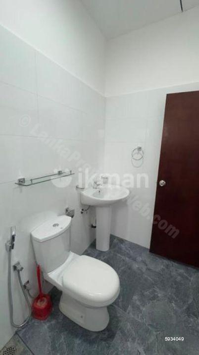 Dehiwala Commercial for sale/rent