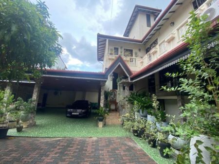 Exterior - 3 Storied Lucxury House for Sale in Pita Kotte for Rs.180 million