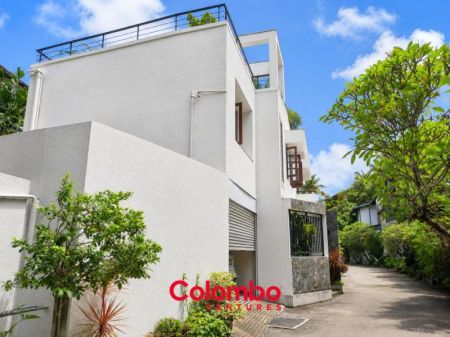 Exterior - 3 Room Modern House for SALE - S.D.S. Jayasinghe Mawatha, Nugegoda (Kohuwala Road) (HS455)