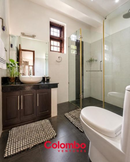 Bathroom - 3 Room Modern House for SALE - S.D.S. Jayasinghe Mawatha, Nugegoda (Kohuwala Road) (HS455)
