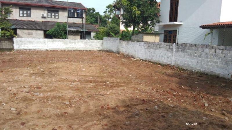 Bare Land for sale in Pelawatte