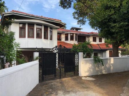 Exterior - Luxury Two-Storey House for Sale in Kelaniya