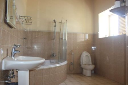 Bathroom - Luxury Two-Storey House for Sale in Kelaniya