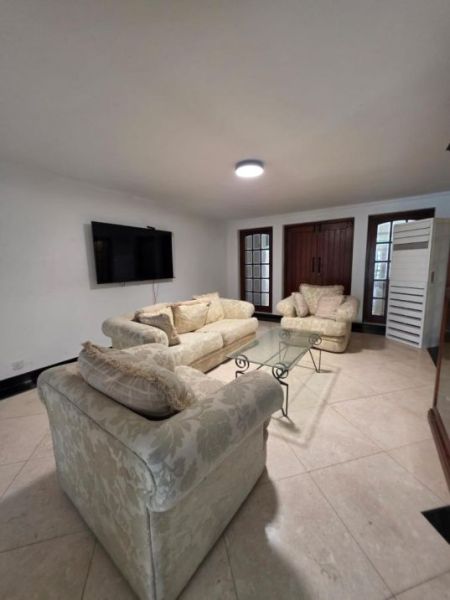 Living Room - FOR Rent | Colombo 7 | 5-Bedrooms | Luxury House