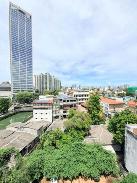 Exterior - Trillium - 02 Bedroom Furnished Apartment for Sale in Colombo 05 (A5938)