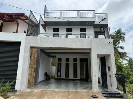 Exterior - 5 Bedroom Brand New Modern 3 Storied Luxury House for Sale - Homagama | LKR 45 Million (EM976)