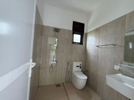 Bathroom - 5 Bedroom Brand New Modern 3 Storied Luxury House for Sale - Homagama | LKR 45 Million (EM976)
