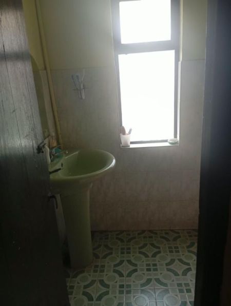 Bathroom - Bambalapitiya Flats 2Bedroom Apartment for immediate Sale