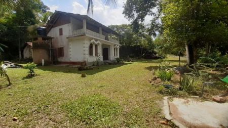 Exterior - Walawwa-Style Ancestral Residence for Sale in Galle