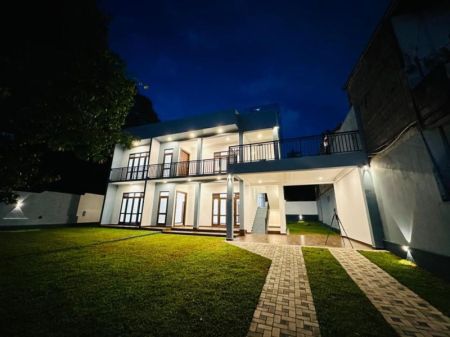 Exterior - Brand New 6 Bedroom Luxury House for Sale – Piliyandala | LKR 150,000,000 (Negotiable) (EM182RK)