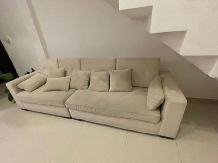 Living Room - Fully Furnished 2 Bedroom Apartment for Rent  / Colombo 8 / LKR 250,000 (EM031MI)
