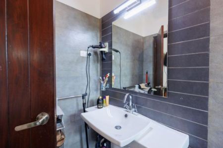 Bathroom - 8.5 Perches Semi-Furnished House for Sale - HL42759