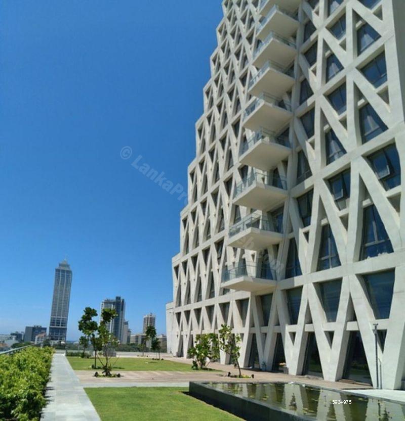 Exterior - Apartment for sale in Colombo 2