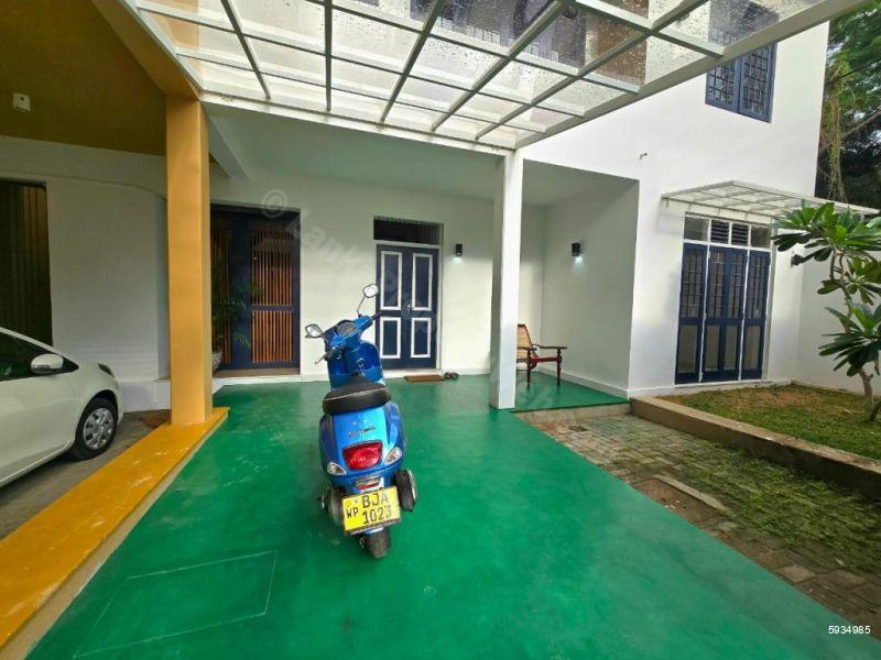 House for sale in Battaramulla