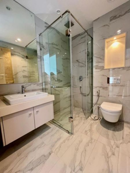 Bathroom - Apartment For Sale in Colombo 03 
