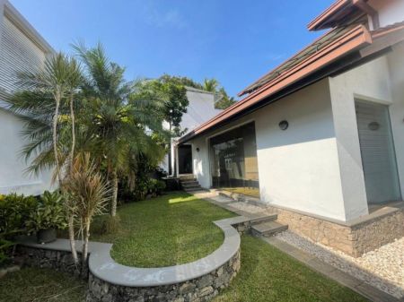 Exterior - Luxury 4 Bedroom House for Rent | Battaramulla