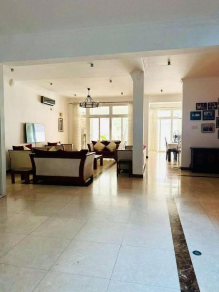 Living Room - Luxury House for sale in Colombo 7 