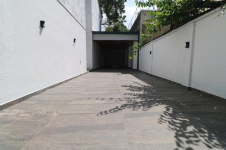 Exterior - Newly Refurbished Colombo 7 Home with Pool