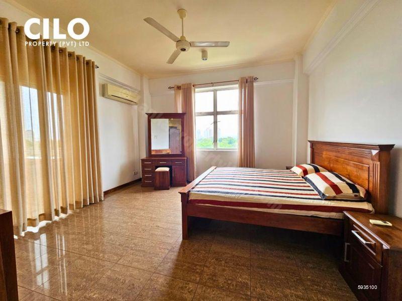Bedroom - Apartment for sale in Colombo 8