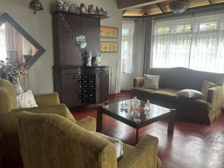 Living Room - 14 Perch Property with House for Sale in Jambugasmulla Mawatha, Nugegoda
