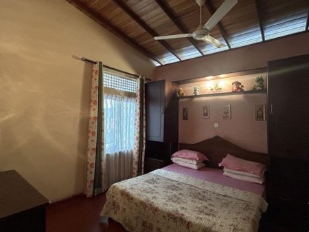 Bedroom - 14 Perch Property with House for Sale in Jambugasmulla Mawatha, Nugegoda