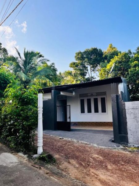 Exterior - 2 Bedroom House for Sale - Nugegoda, Udahamulla | LKR 28.5 Million (EM979)