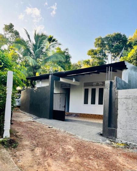 Exterior - 2 Bedroom House for Sale - Nugegoda, Udahamulla | LKR 28.5 Million (EM979)
