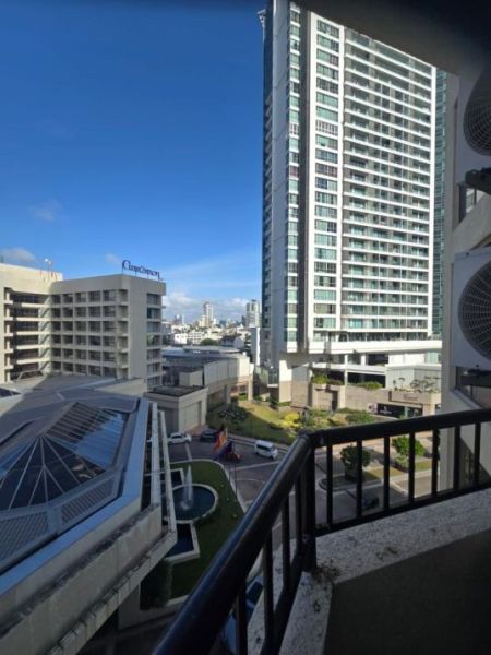 Exterior - Sea view Crescat Residencies For Sale in Colombo 3