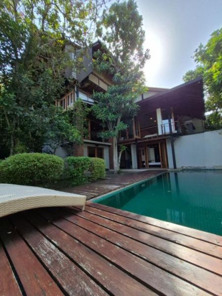 Exterior - Grand Luxury Residence for sale at Kotte | LKR 360,000,000 (EM054AC)